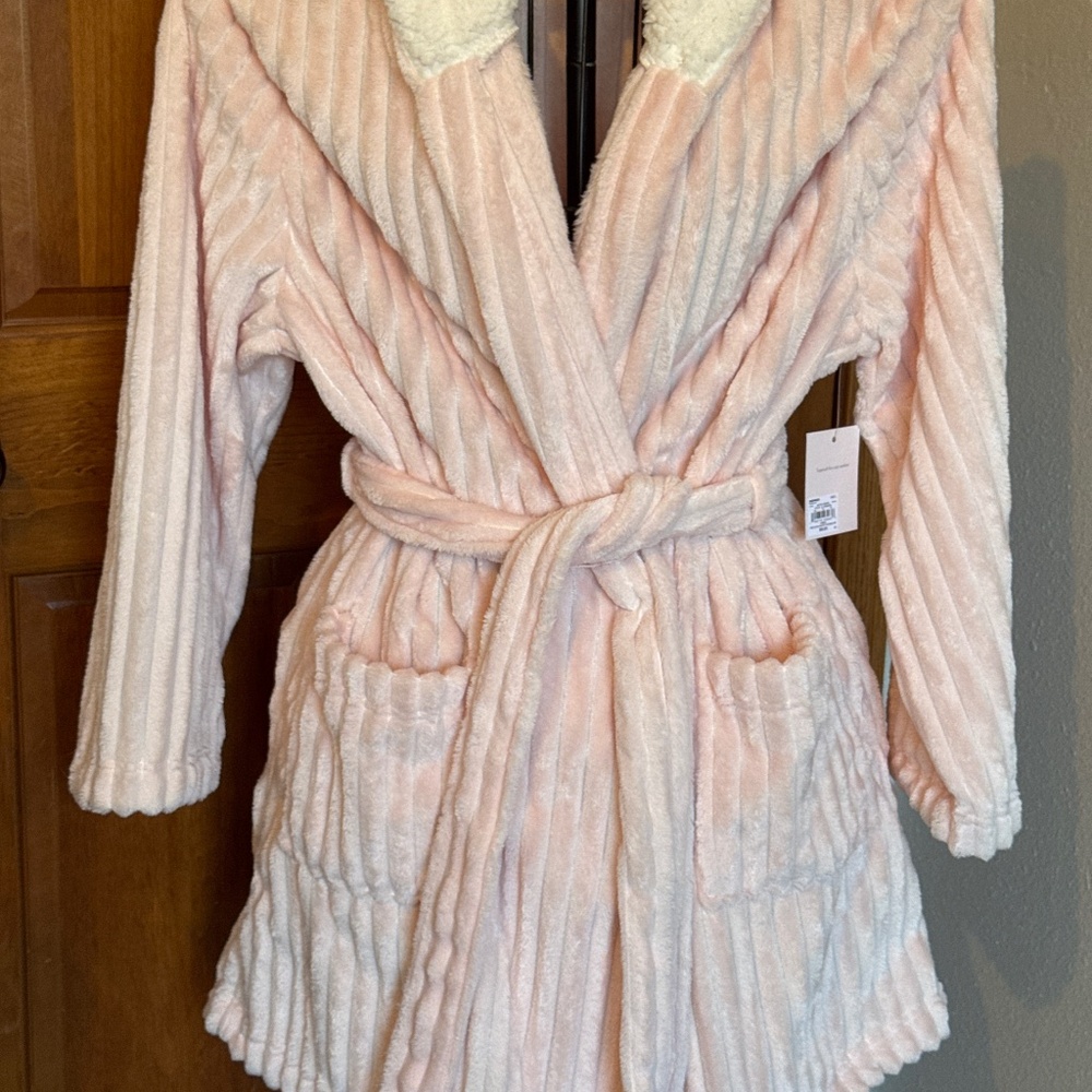 Lauren Conrad bath robe